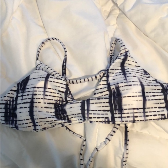 Bikini top - Picture 1 of 2